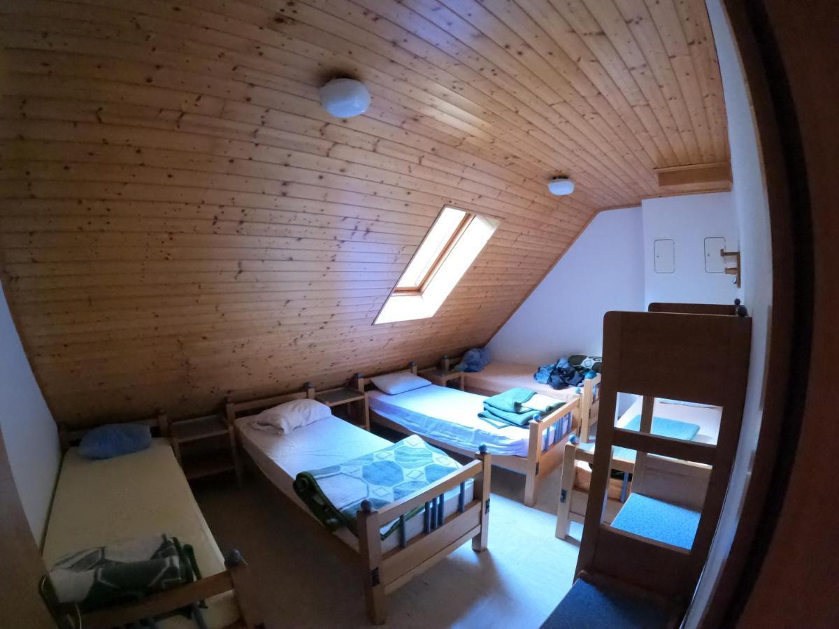 Hostel Pus Bavsica Log pod Mangartom Exterior foto
